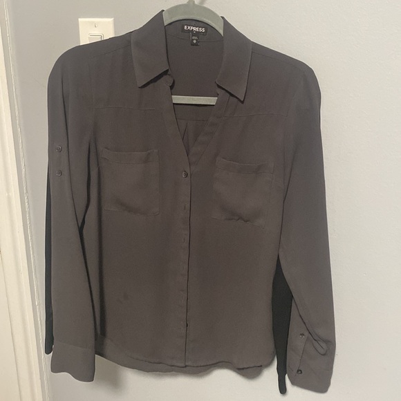 Beautiful casual blouses, I love this kind of blouses from express. - Picture 6 of 6